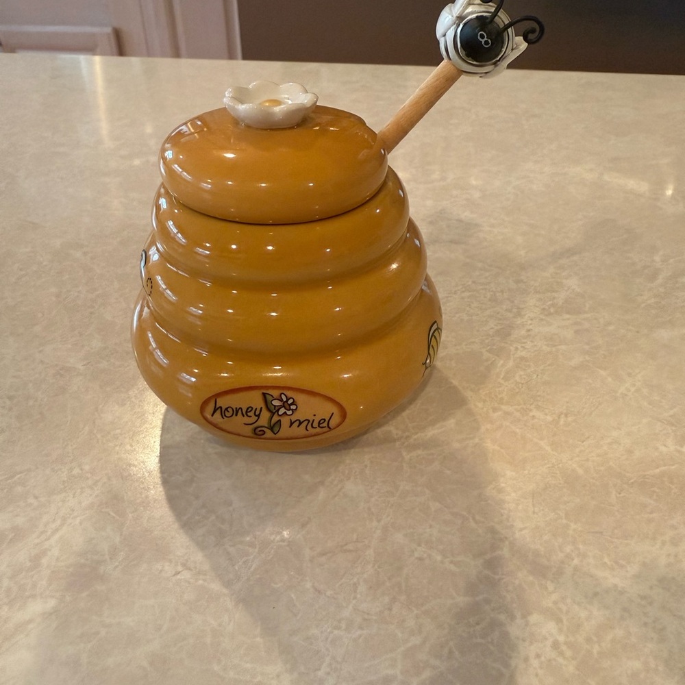 Yellow Honey Pot with Dipper